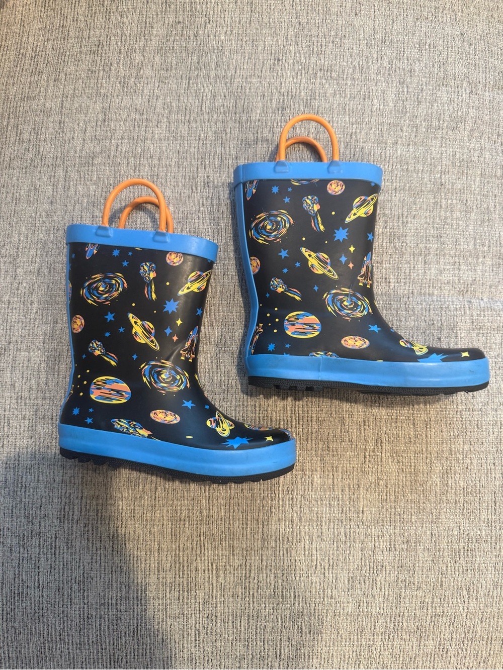 Cat & Jack Kids Space Planet Rain Boots - Blue with Orange Handles